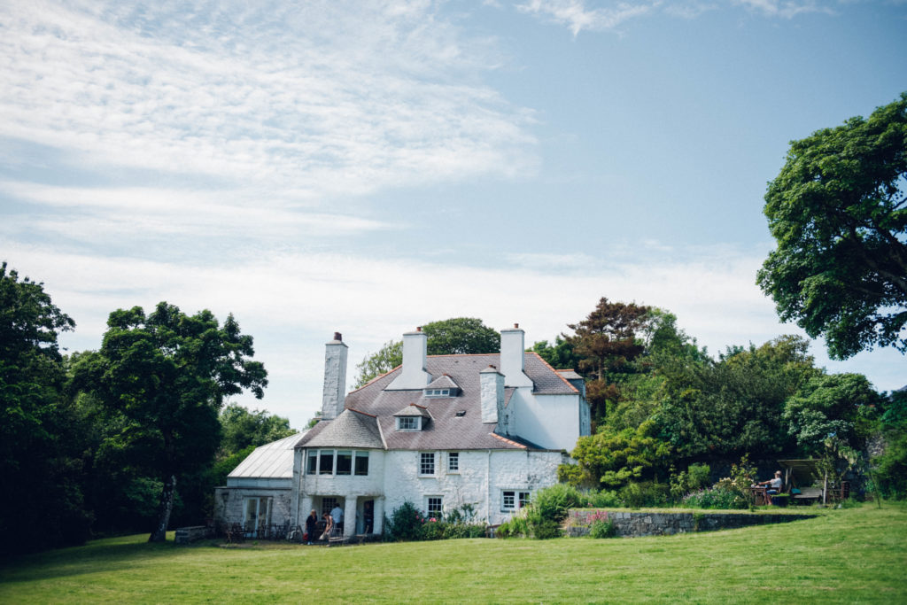 Casgliad Tŷ Newydd