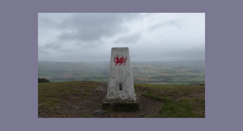 Taith Gerdded Diwylliant Cymreig ym Mannau Brycheiniog