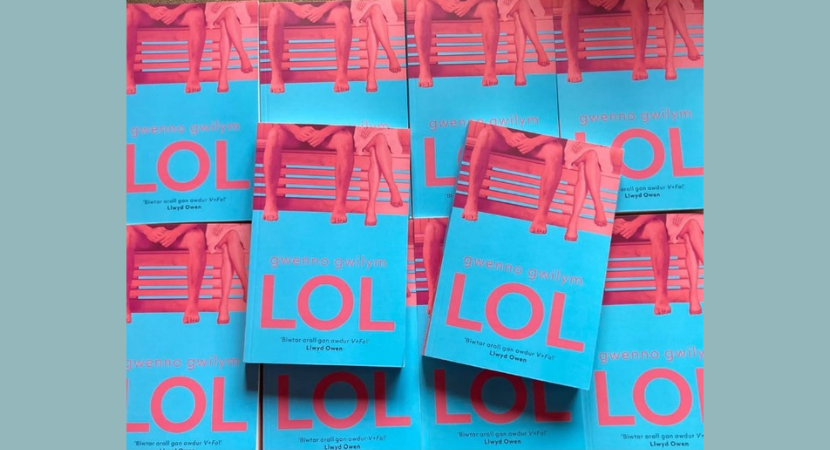 Lansiad –  LOL gan Gwenno Gwilym